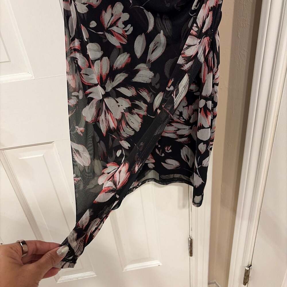 Connected Apparel Floral Cap Sleeve V-Neck Midi Dress Size 4 - Picture 5 of 7